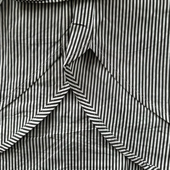 Striped Black and White Button-Up Shirt size XL  NWT - Picture 5 of 7